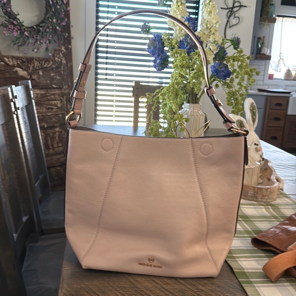 Michael Kors shoulder bag.